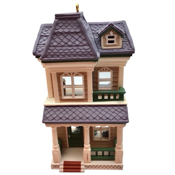 Hallmark Other - Hallmark 1987 “House on Main St.” Ornament